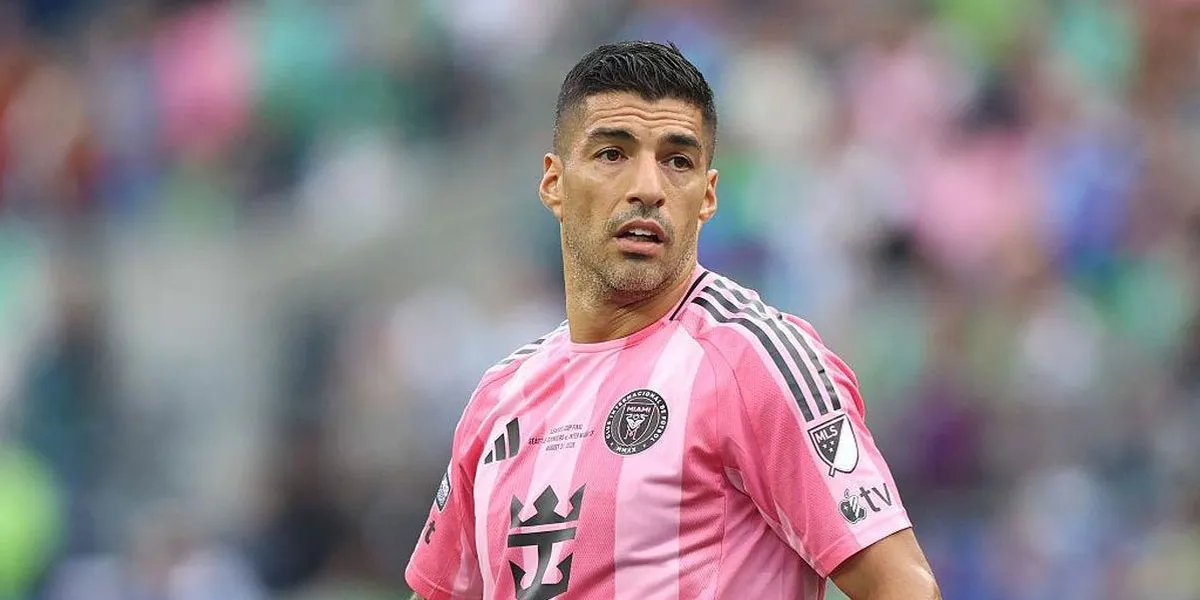 Hukuman-Berat-untuk-Suarez!-Dilarang-Main-6-Laga-Usai-Meludahi-Staf-Sounders